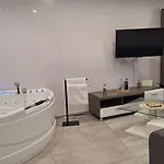 Z Jacuzzi W Centrum Katowic Apartment